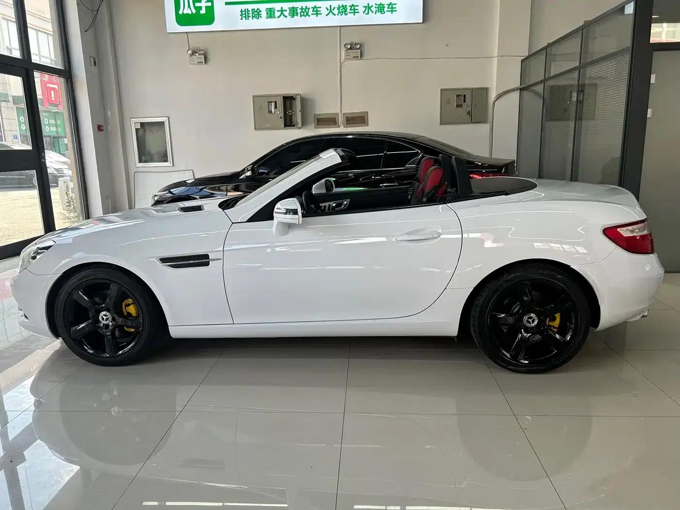 Mercedes-Benz SLK-Class 2011 SLK 200 Fashion Edition — миниатюра 10