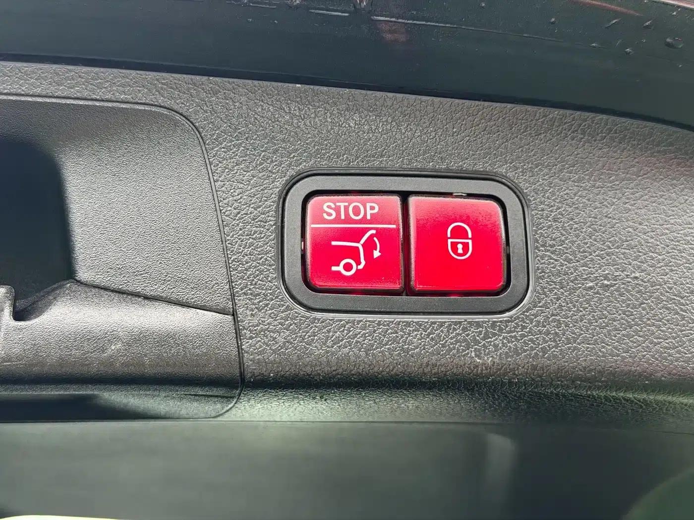 Mercedes-Benz EQA 2022 EQA 300 4MATIC First Edition — миниатюра 16