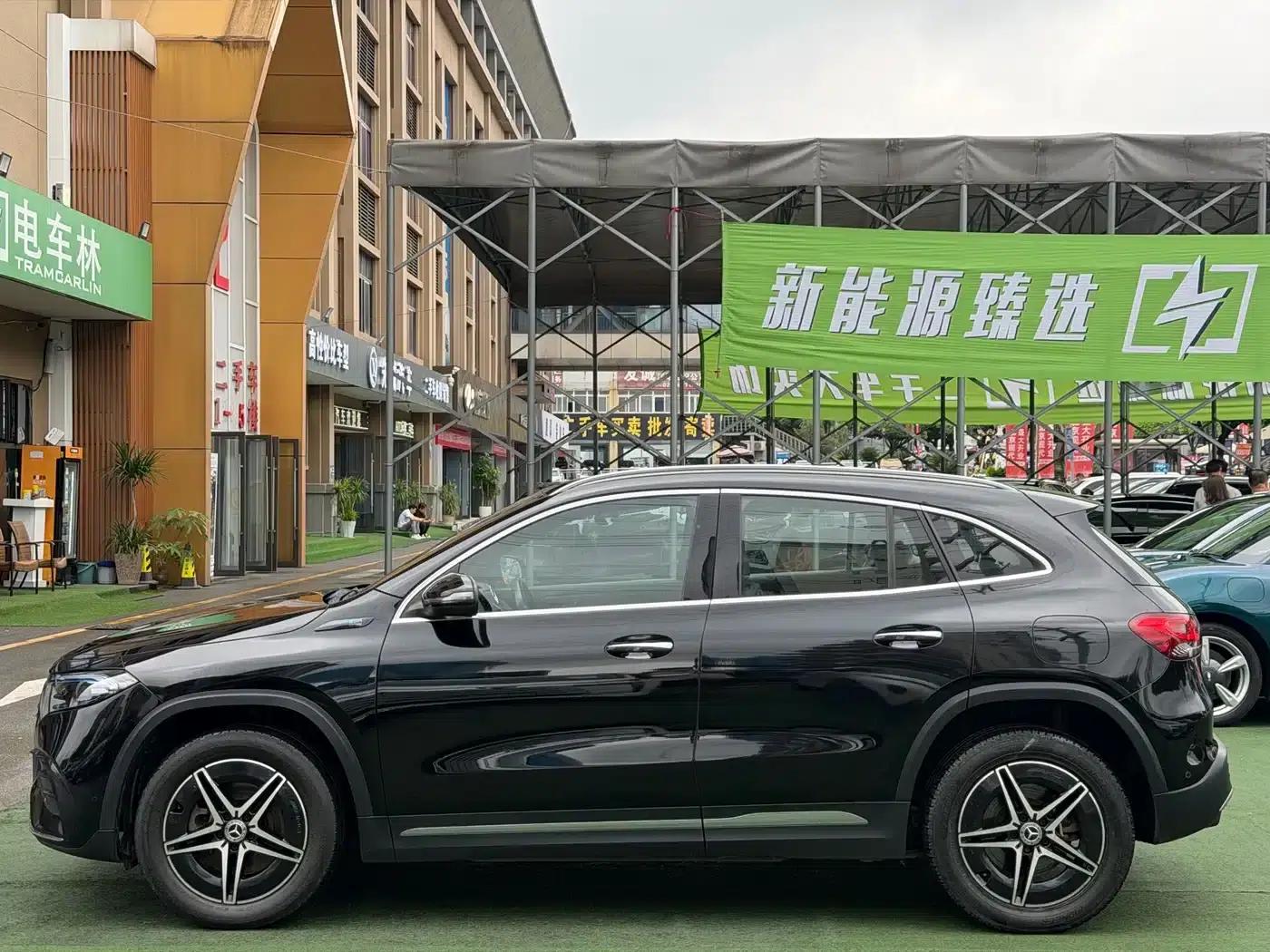 Mercedes-Benz EQA 2022 EQA 300 4MATIC First Edition — миниатюра 3
