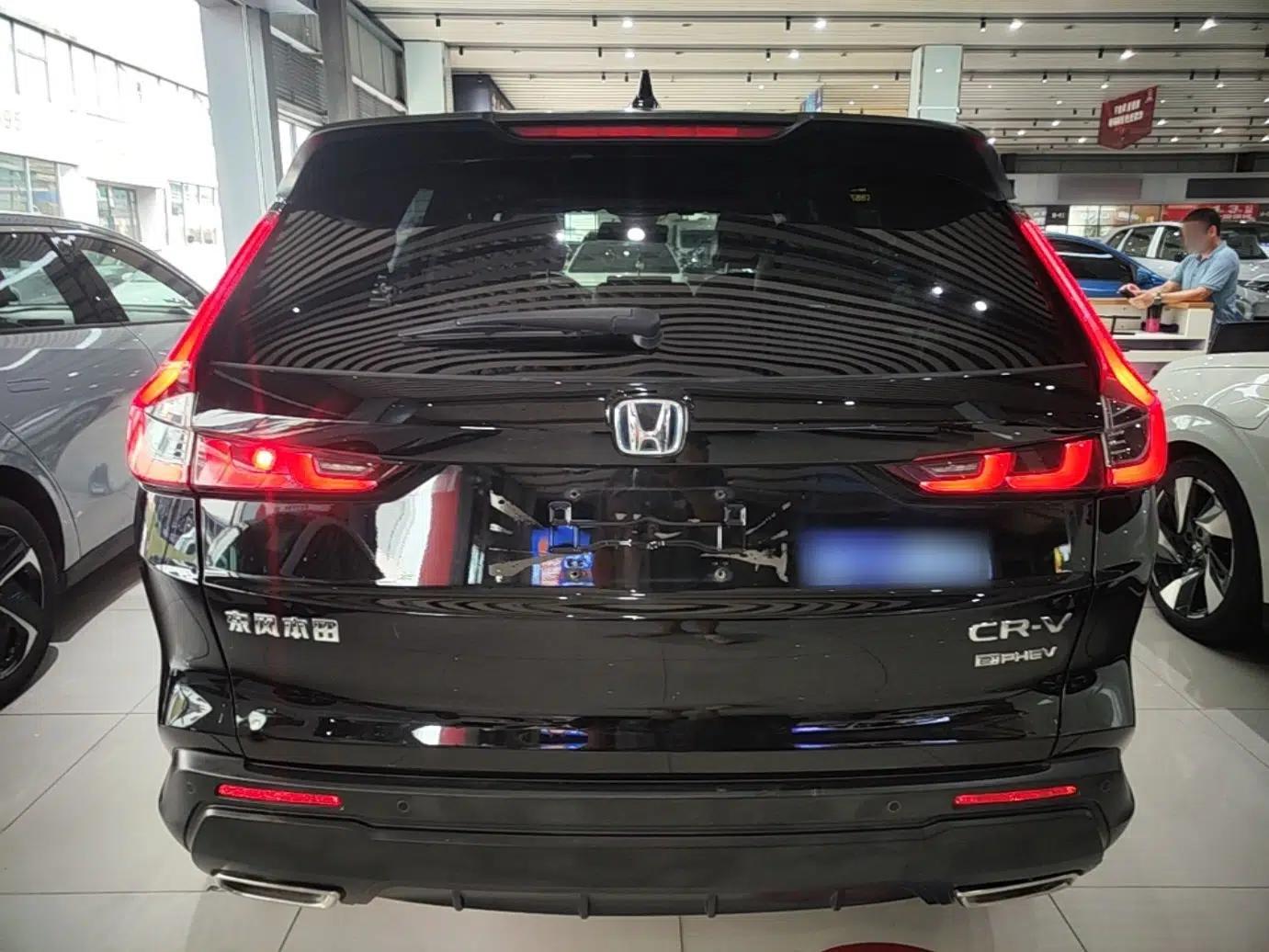 Honda CR-V New Energy 2023 2.0L ePHEV Flagship Edition — миниатюра 5