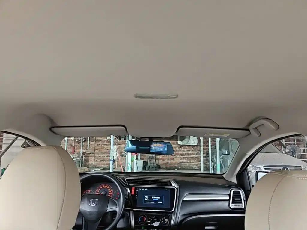 2016 Honda Greiz 1.5L CVT Classic Edition — миниатюра 18