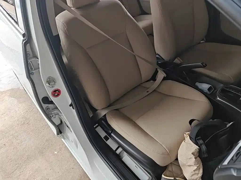 2016 Honda Greiz 1.5L CVT Classic Edition — миниатюра 25