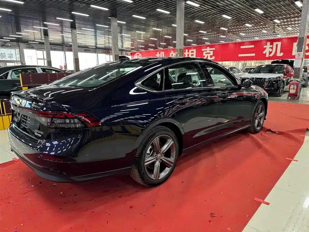 Accord PHEV 2023 2.0L e:PHEV Luxury Edition — миниатюра 5