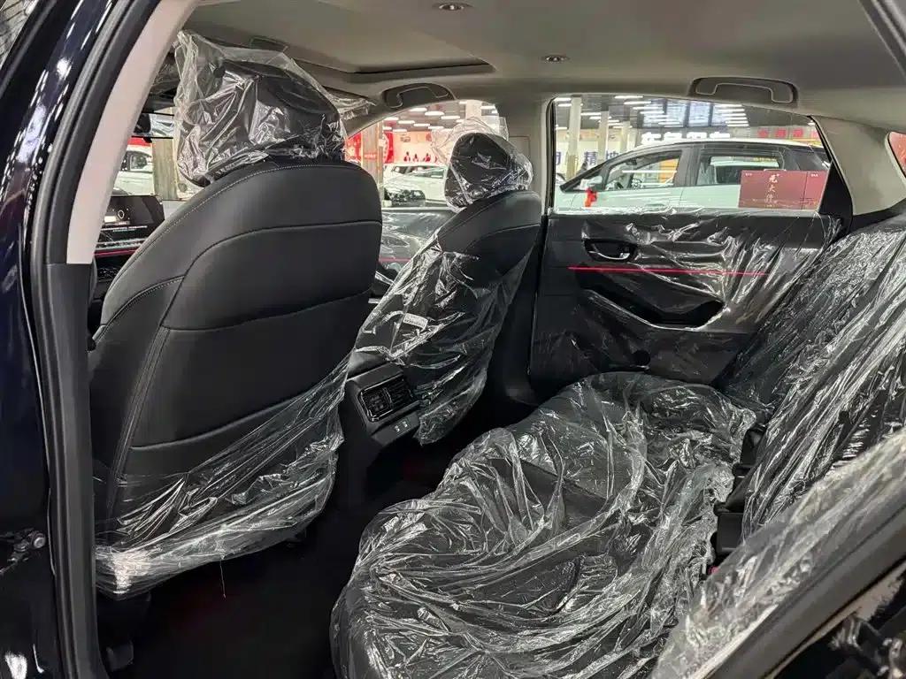 Accord PHEV 2023 2.0L e:PHEV Luxury Edition — миниатюра 8