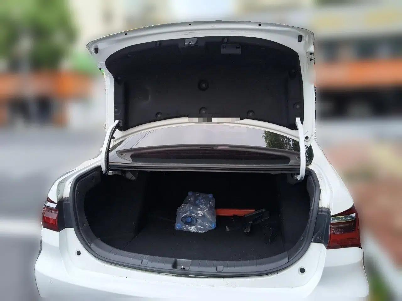 BYD Qin 2019 1.5L Automatic Prestige Model — миниатюра 19