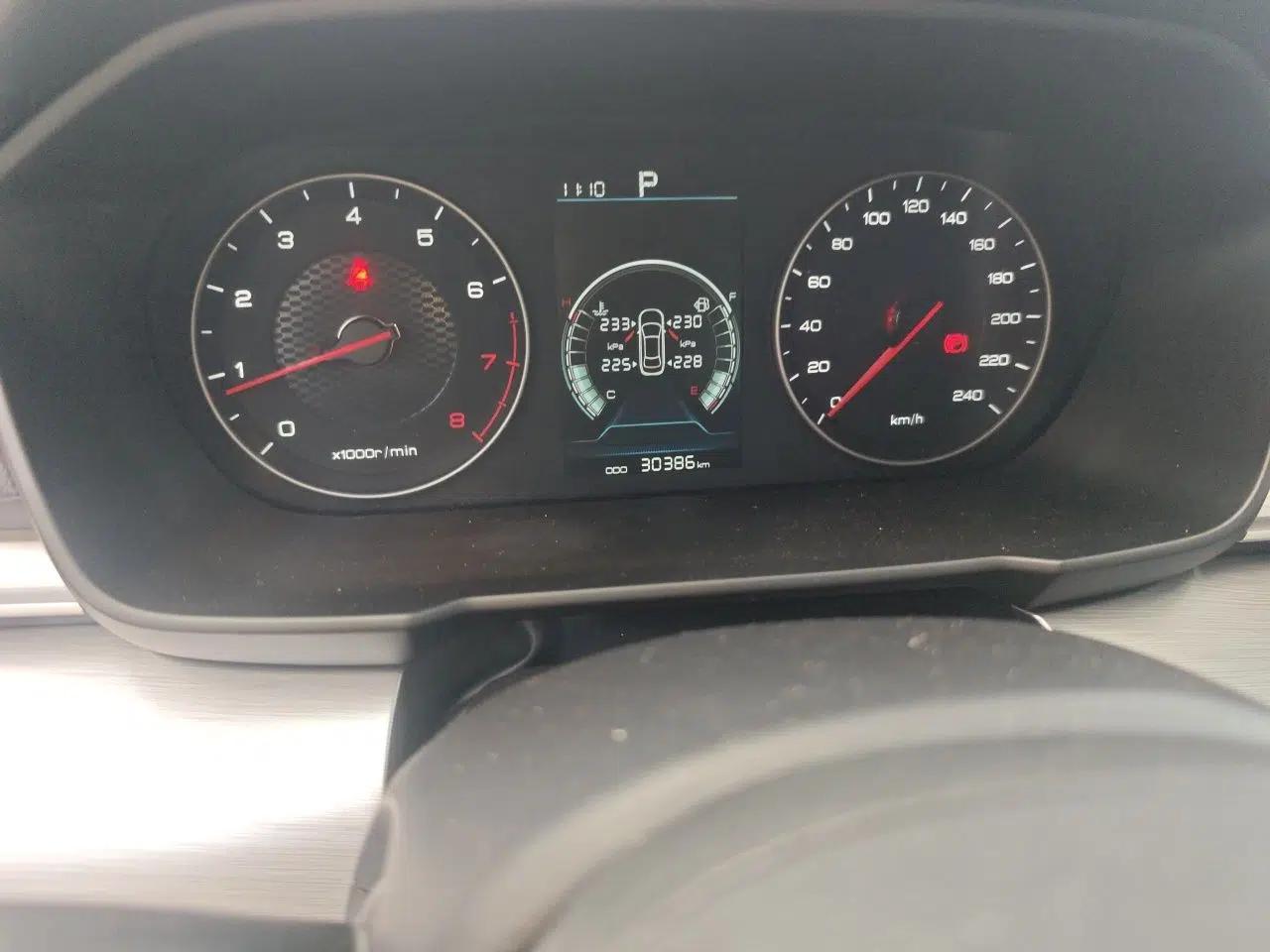 BYD Qin 2019 1.5L Automatic Luxury Model — миниатюра 12