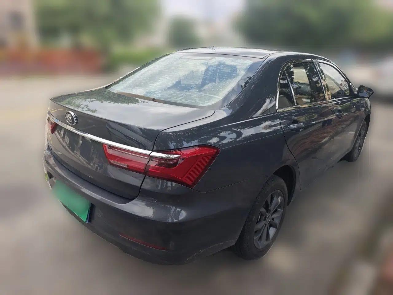 BYD Qin 2019 1.5L Automatic Luxury Model — миниатюра 6