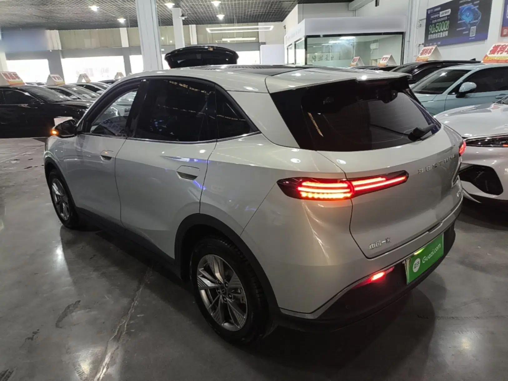 Bestune Yueyi 03 2025 565km Enjoy Edition — миниатюра 4