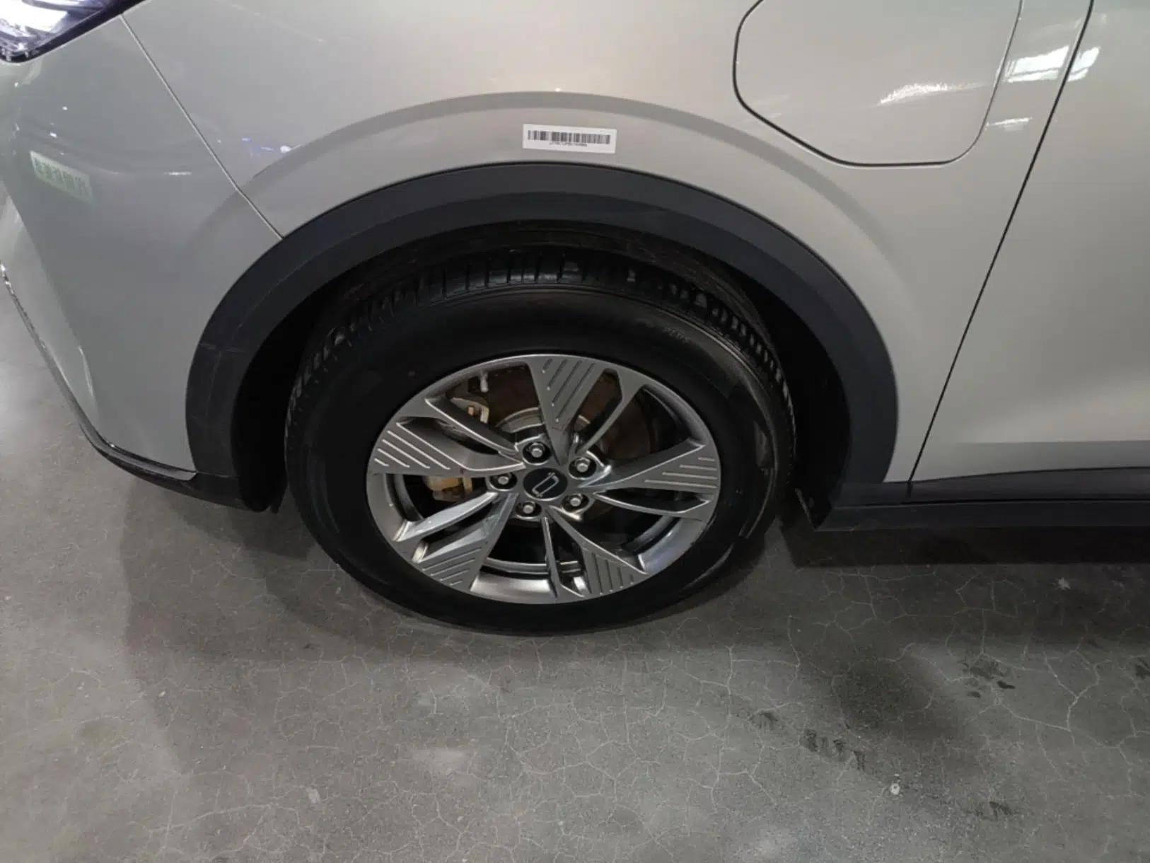 Bestune Yueyi 03 2025 565km Enjoy Edition — миниатюра 10