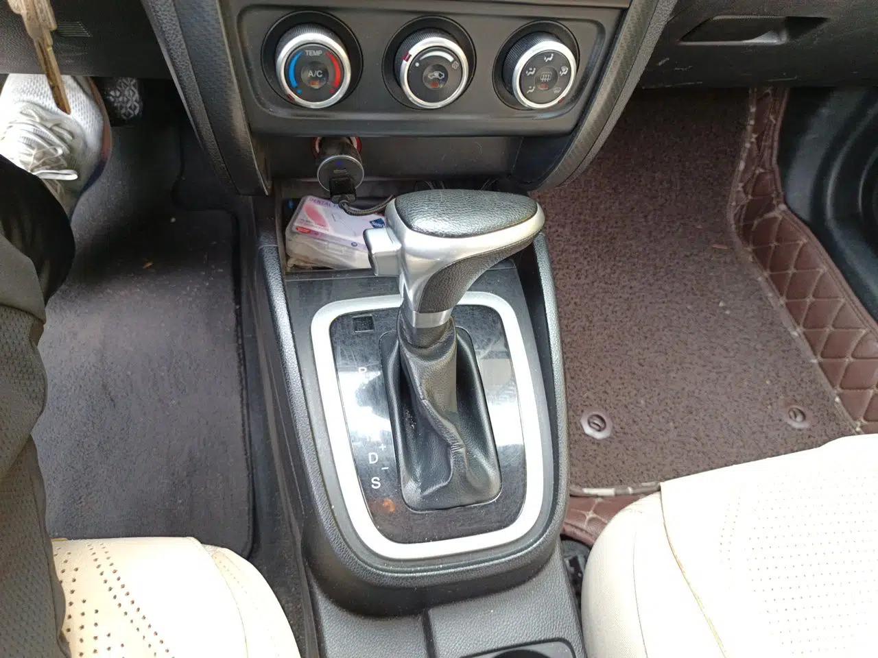 Bestune B30 2016 1.6L Automatic Luxury Model — миниатюра 14