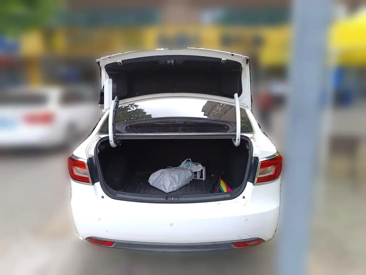 Bestune B30 2016 1.6L Automatic Luxury Model — миниатюра 19
