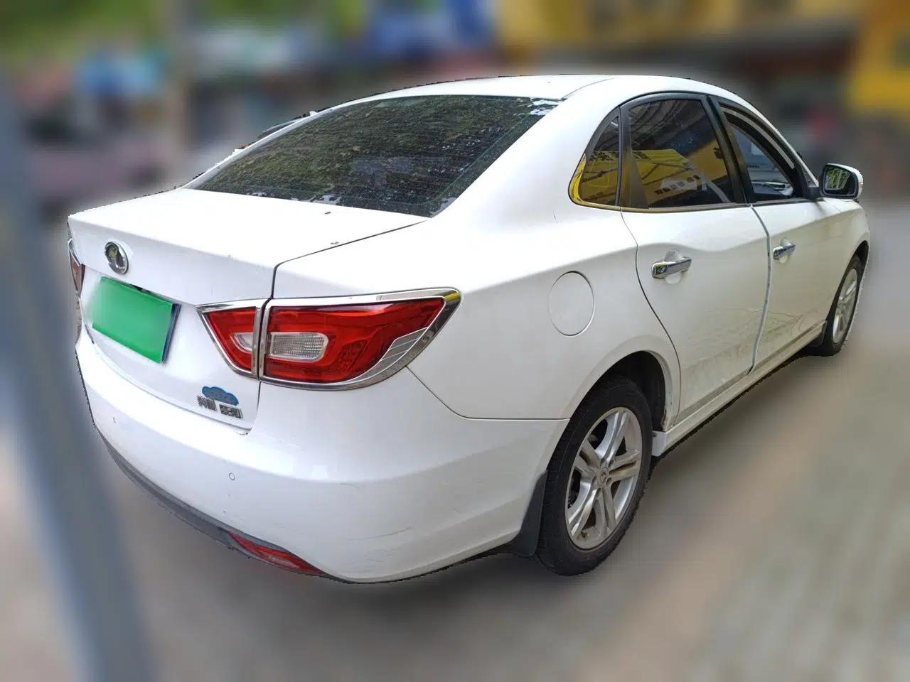 Bestune B30 2016 1.6L Automatic Luxury Model — миниатюра 6