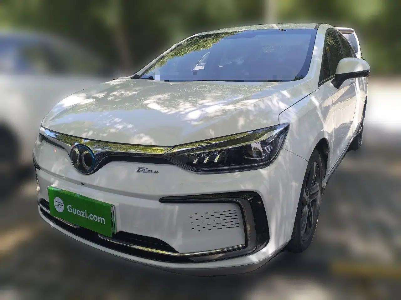BAIC Beijing EU5 2018 R500 Smart Wind Edition — миниатюра 1