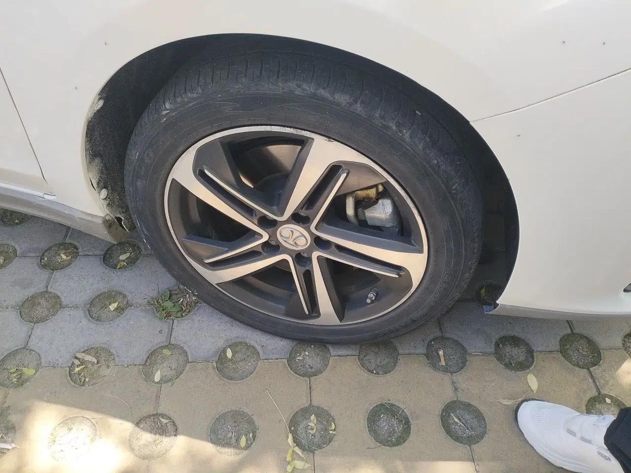 BAIC Beijing EU5 2018 R500 Smart Wind Edition — миниатюра 8