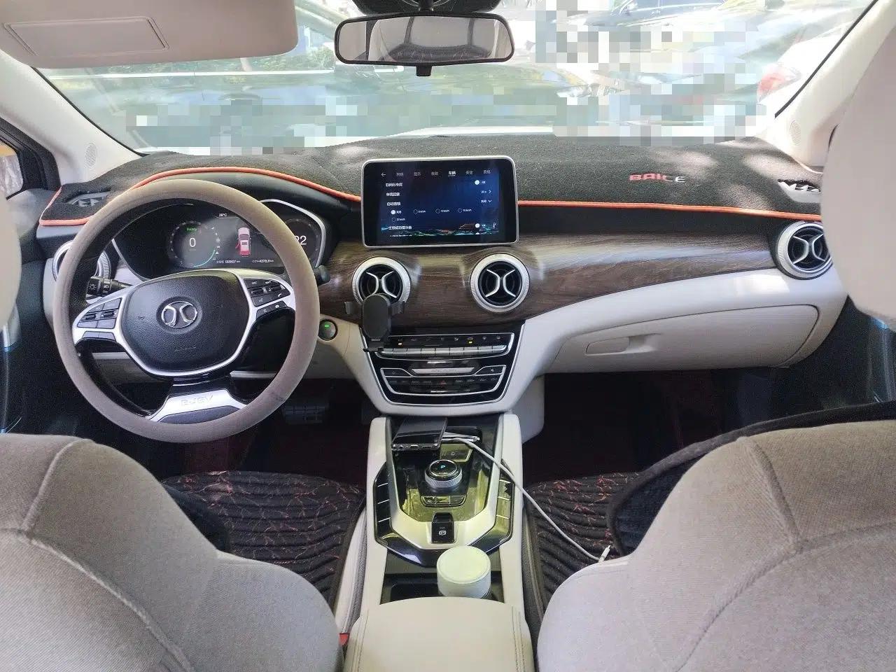BAIC Beijing EU5 2018 R500 Smart Wind Edition — миниатюра 9