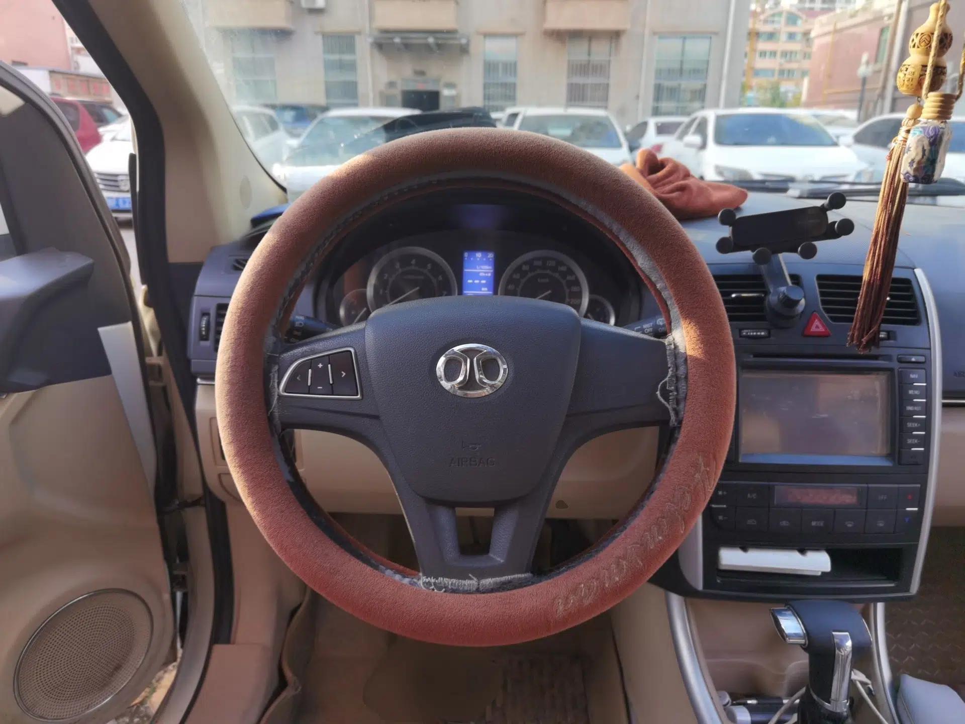 BAIC E Series 2012 Hatchback 1.5L Automatic Leshang Version — миниатюра 10