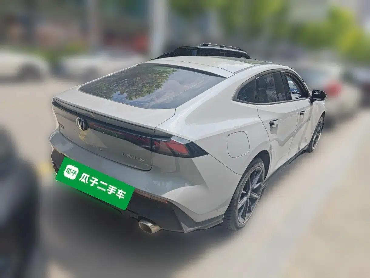 CHANGAN UNI-V iDD 2023 ZhiDian iDD 1.5T 113km ZhiKu Model — миниатюра 6