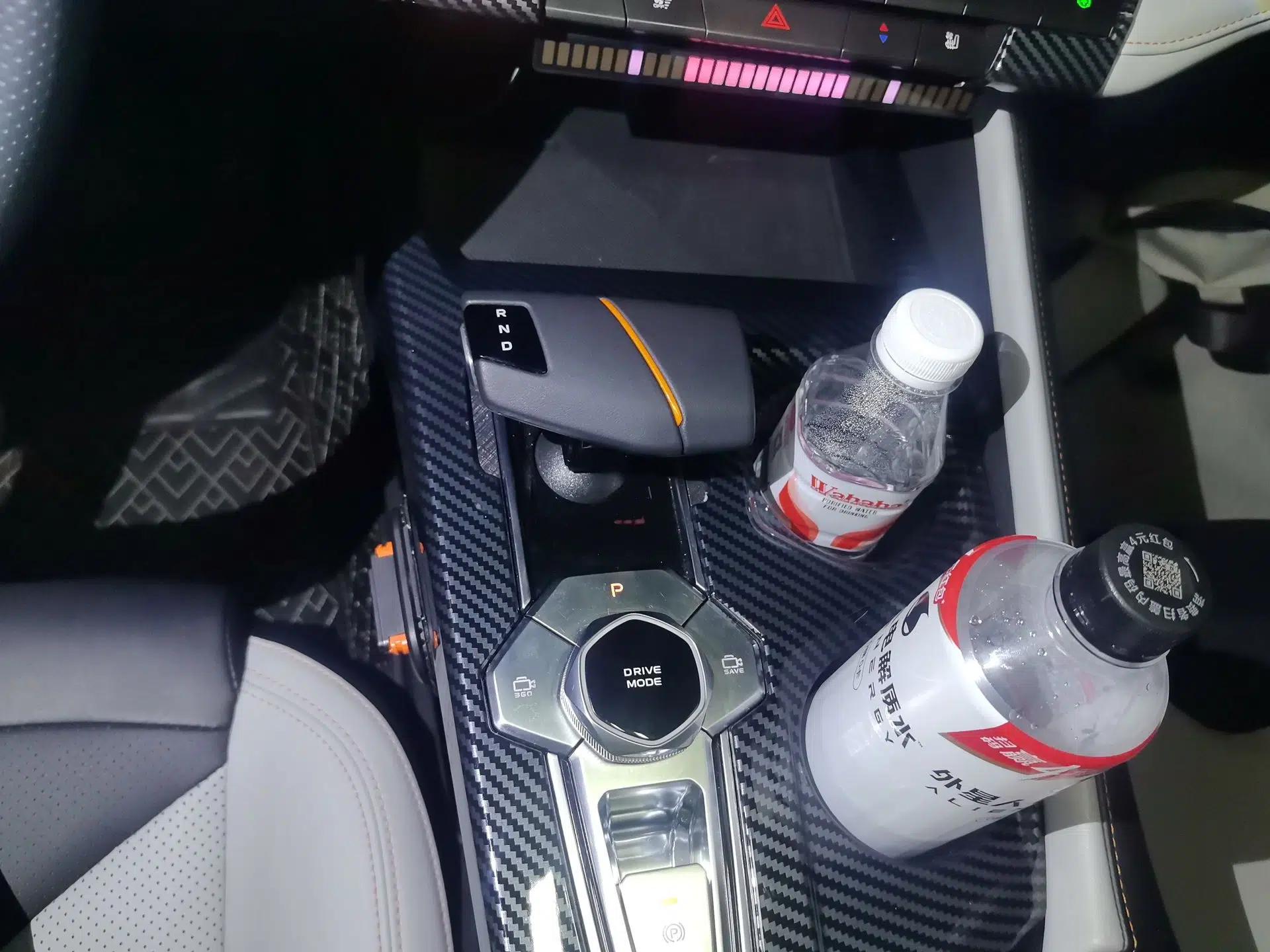 CHANGAN UNI-V iDD 2024 Blue Whale Smart Electric iDD 136km Luxury Model — миниатюра 14