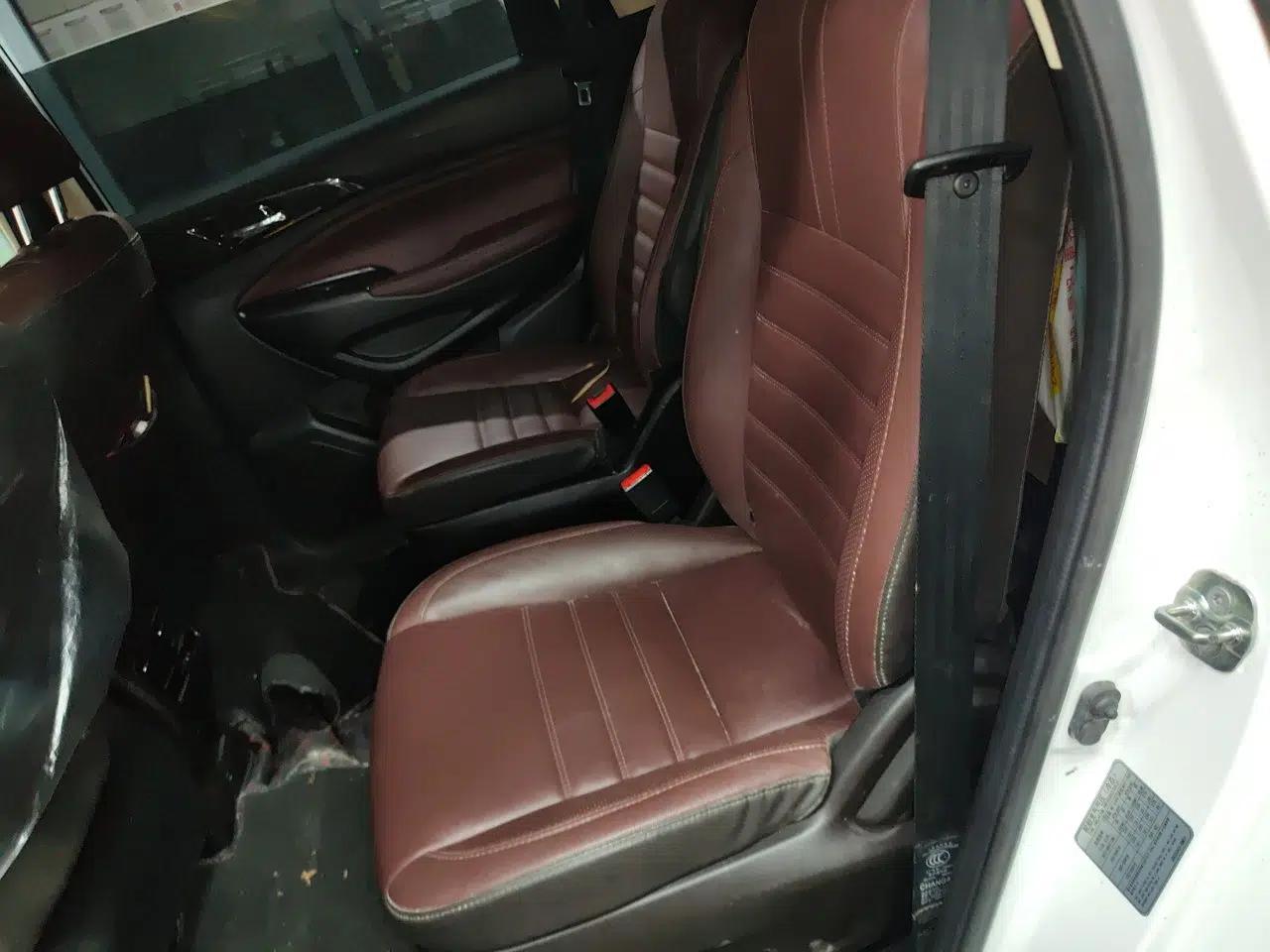 CHANGAN Lingxuan 2017 1.5T Automatic Lehuo Happy Edition — миниатюра 17