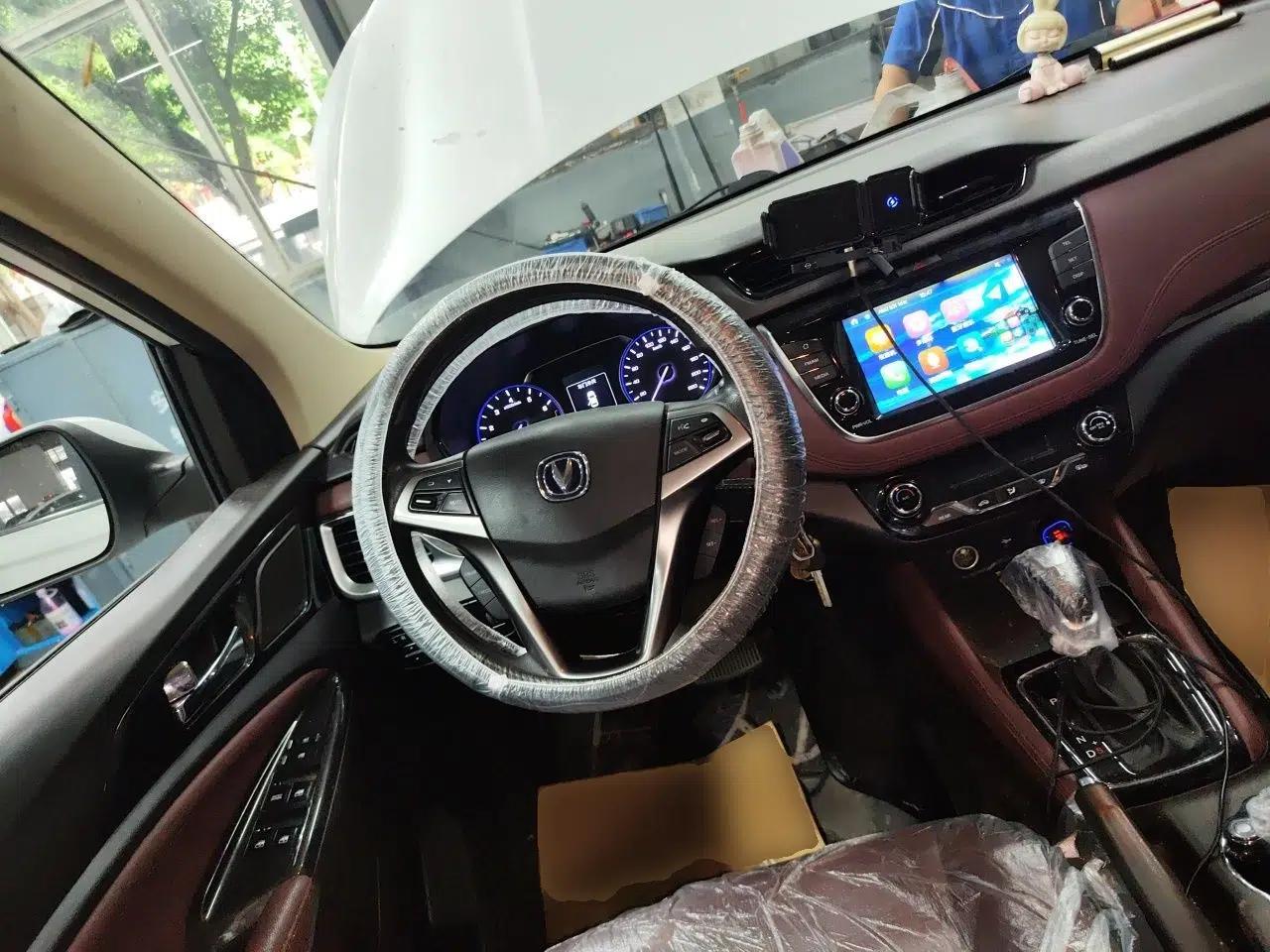 CHANGAN Lingxuan 2017 1.5T Automatic Lehuo Happy Edition — миниатюра 10
