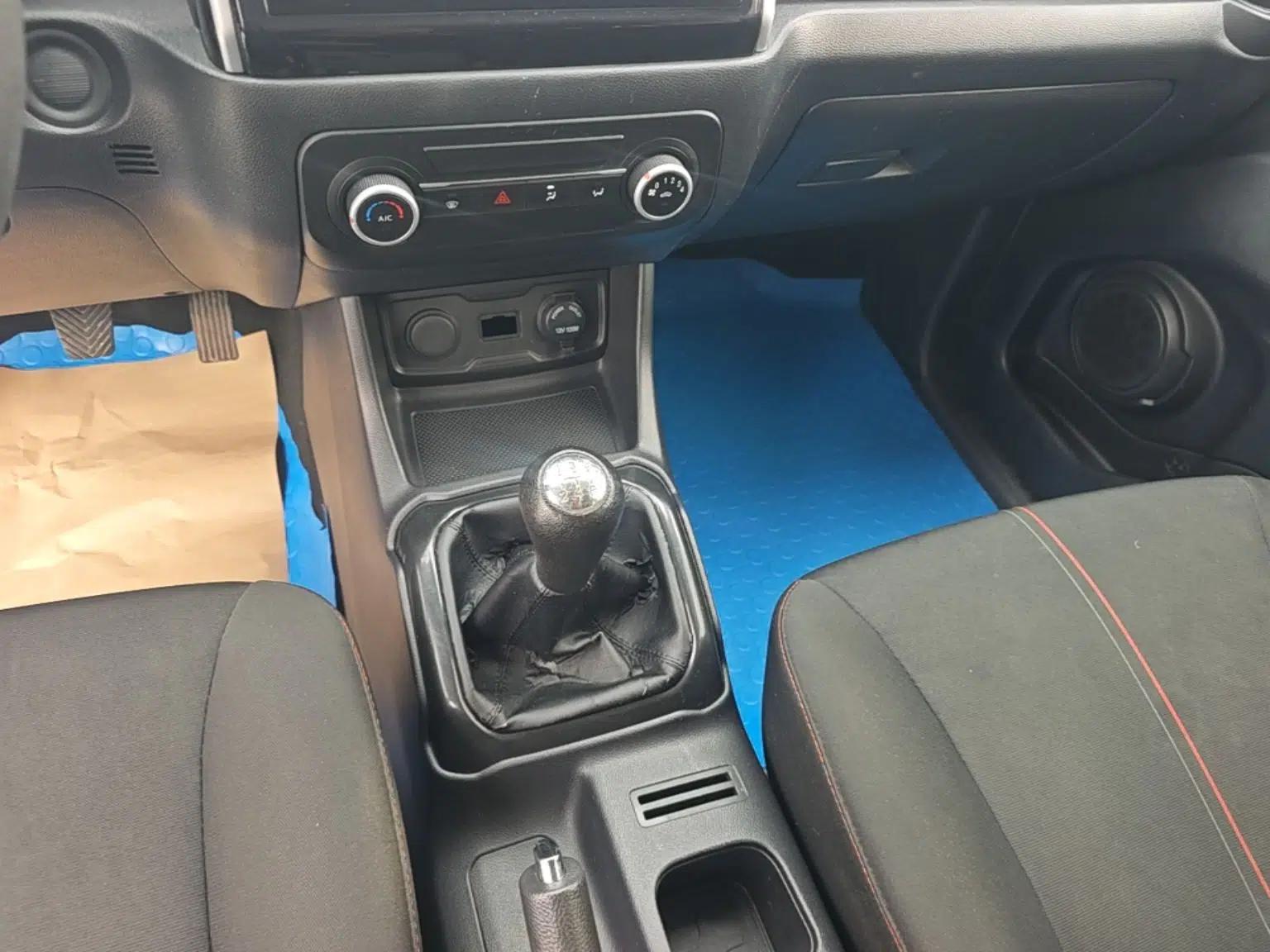 CHANGAN OSHAN X70A 2020 1.5L Manual Base Version — миниатюра 16