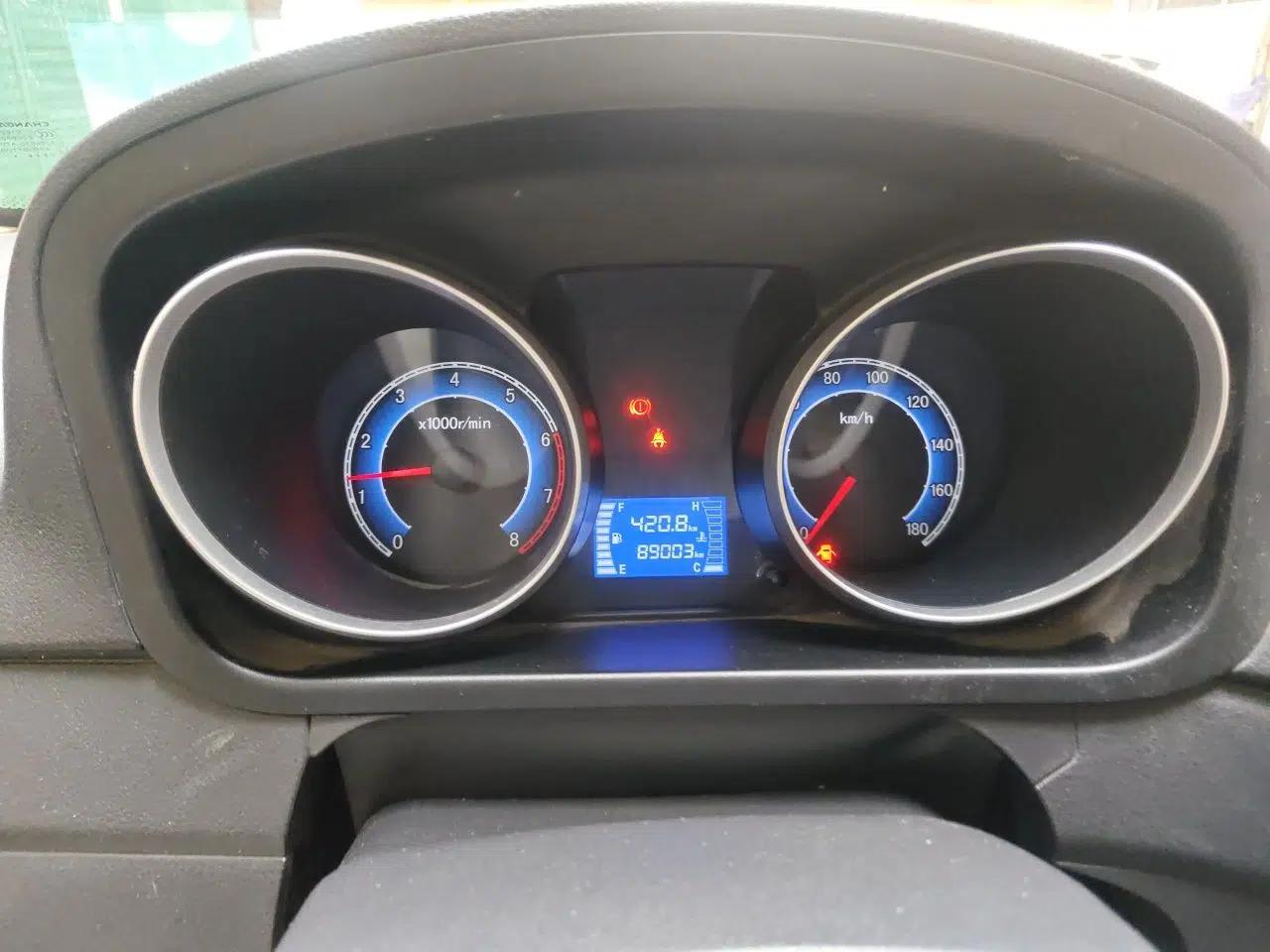 CHANGAN KAICHENG Ruixing M70 2019 1.5L Comfort Version 6-Seater China VI Standard Flat Roof Liftback Doors – DAM15KL — миниатюра 11