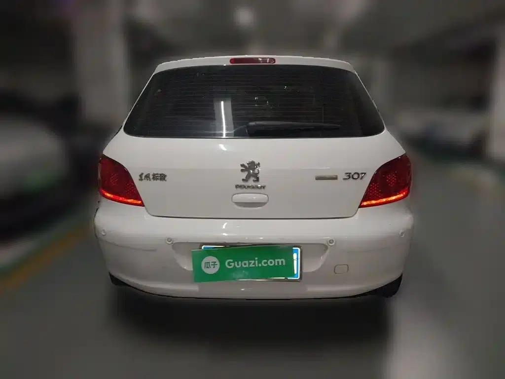 Peugeot 307 2013 Hatchback 1.6L Automatic Comfort Edition — миниатюра 3