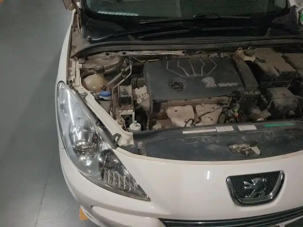 Peugeot 307 2013 Hatchback 1.6L Automatic Comfort Edition — миниатюра 22