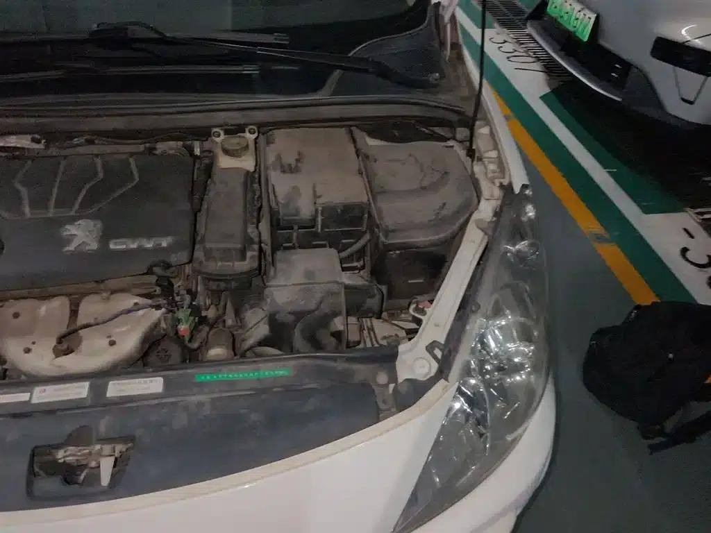 Peugeot 307 2013 Hatchback 1.6L Automatic Comfort Edition — миниатюра 23