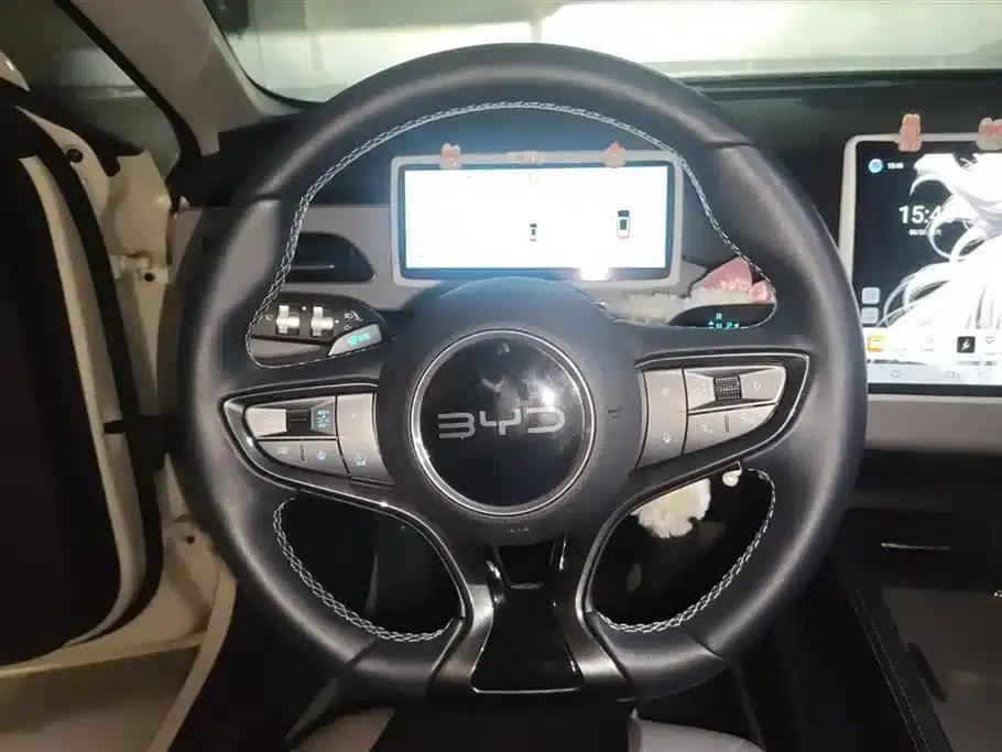Seal 06 DM-i Touring Edition 2025 DM-i 150KM Premium Model — миниатюра 15