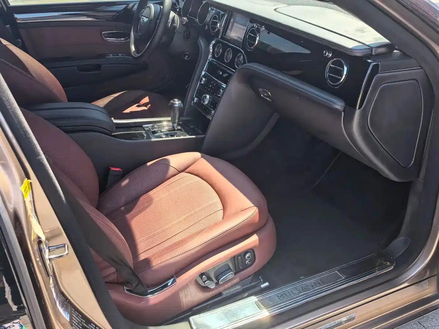 Mulsanne 2016 6.8T Standard Edition — миниатюра 11
