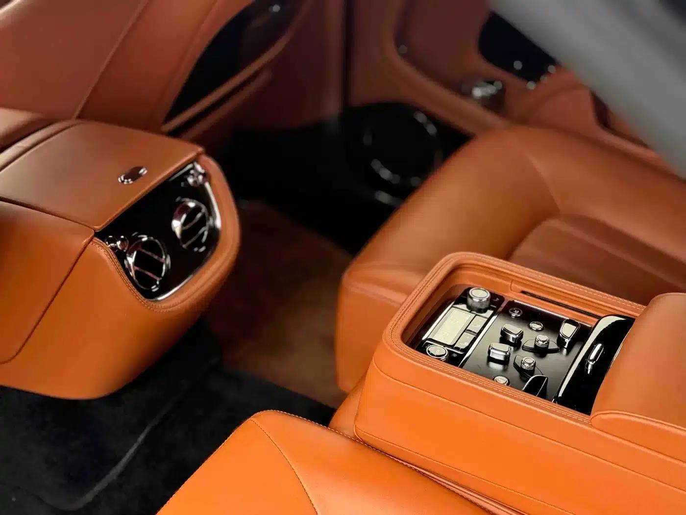 2013 Mulsanne 6.8T Mulliner Special Edition — миниатюра 13