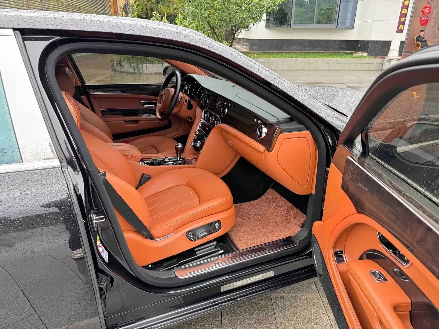 2013 Mulsanne 6.8T Mulliner Special Edition — миниатюра 10
