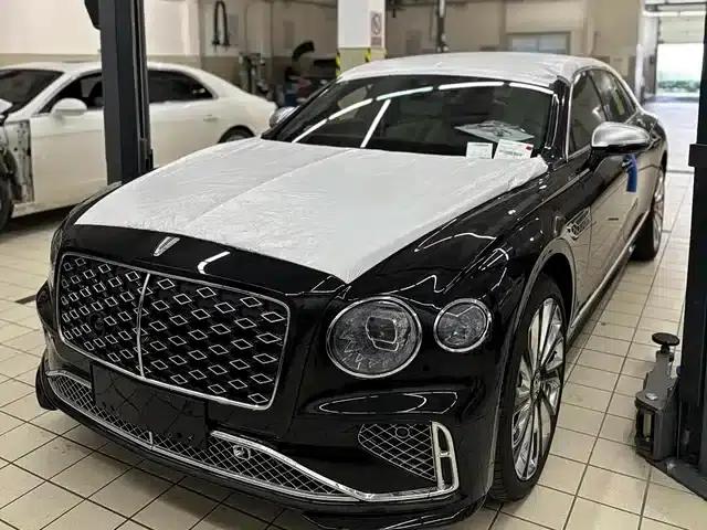 2026 Mercedes-Benz Flying Spur Plug-in Hybrid 4.0T V8 Mulliner