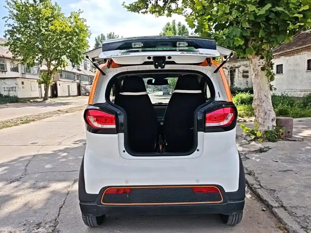 Baojun E100 2019 Model 250KM Smart Edition — миниатюра 19