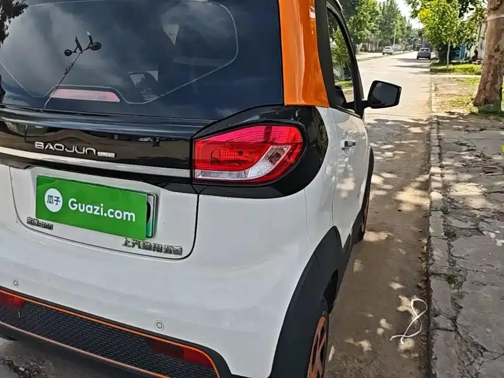Baojun E100 2019 Model 250KM Smart Edition — миниатюра 8