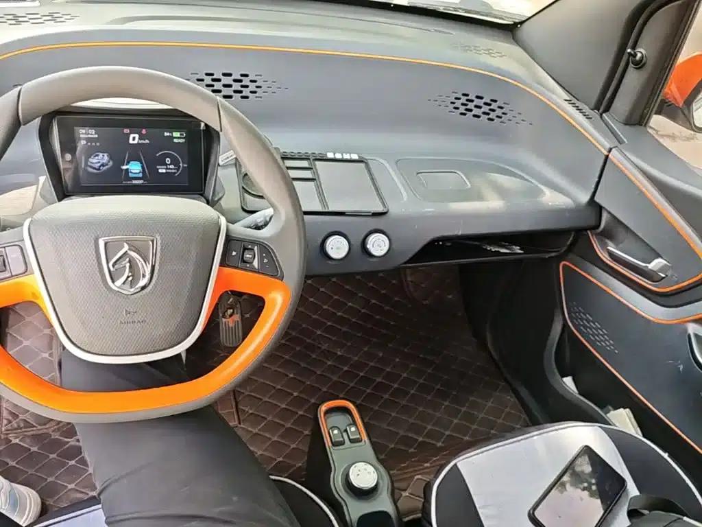 Baojun E100 2019 Model 250KM Smart Edition — миниатюра 10