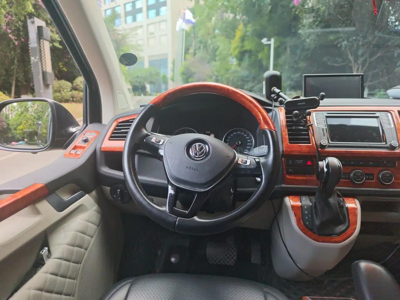 Volkswagen Caravelle 2019 2.0 TSI Four-Wheel Drive Luxury Edition 7 Seats — миниатюра 10