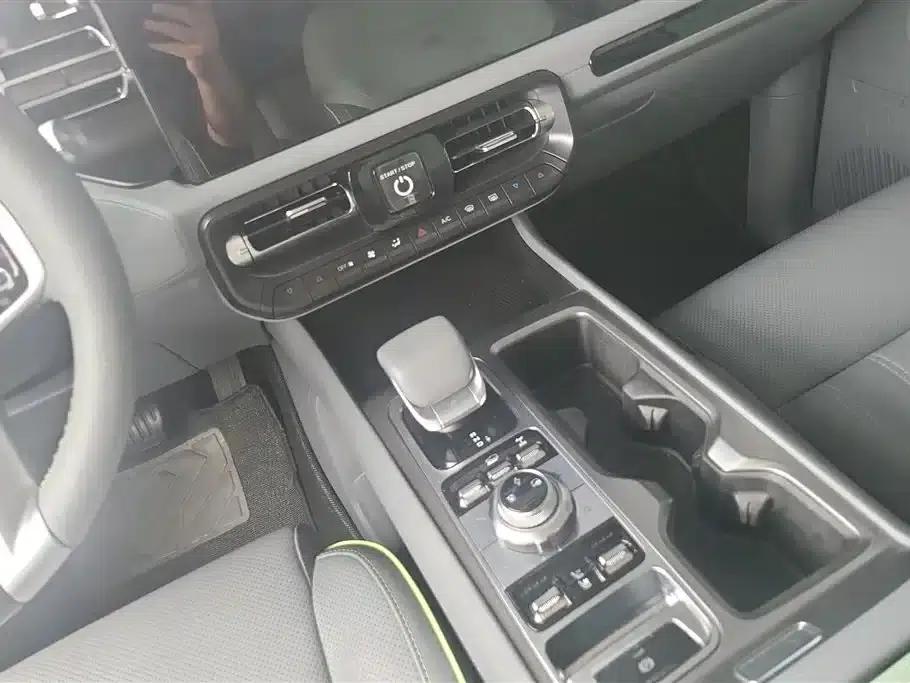 Beijing BJ40 Range Extender 2025 Standard Edition — миниатюра 16