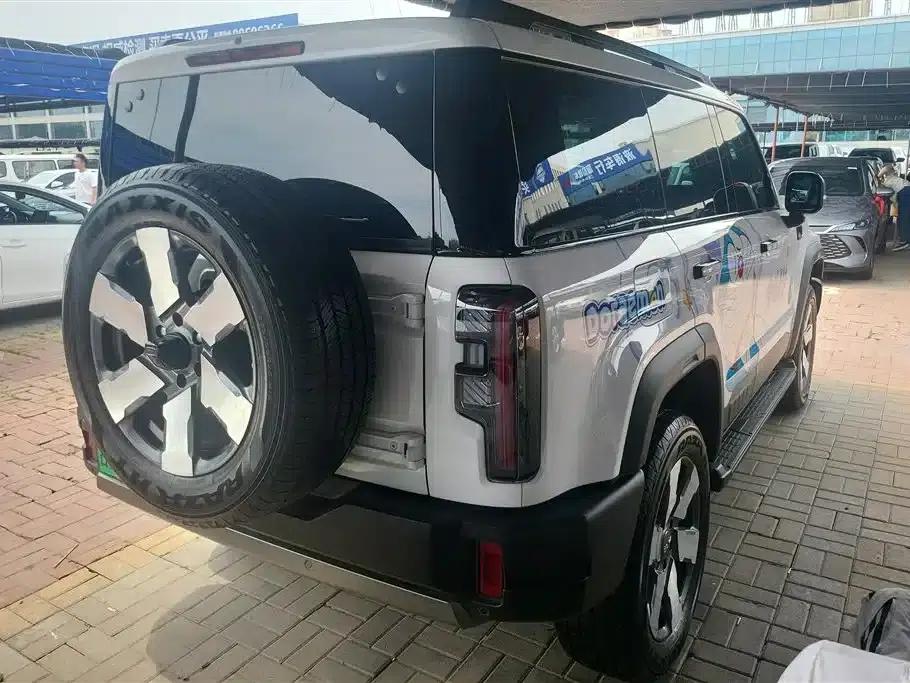 Beijing BJ40 Range Extender 2025 Standard Edition — миниатюра 3