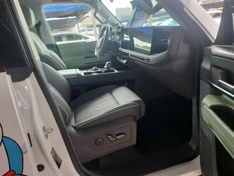Beijing BJ40 Range Extender 2025 Standard Edition — миниатюра 8