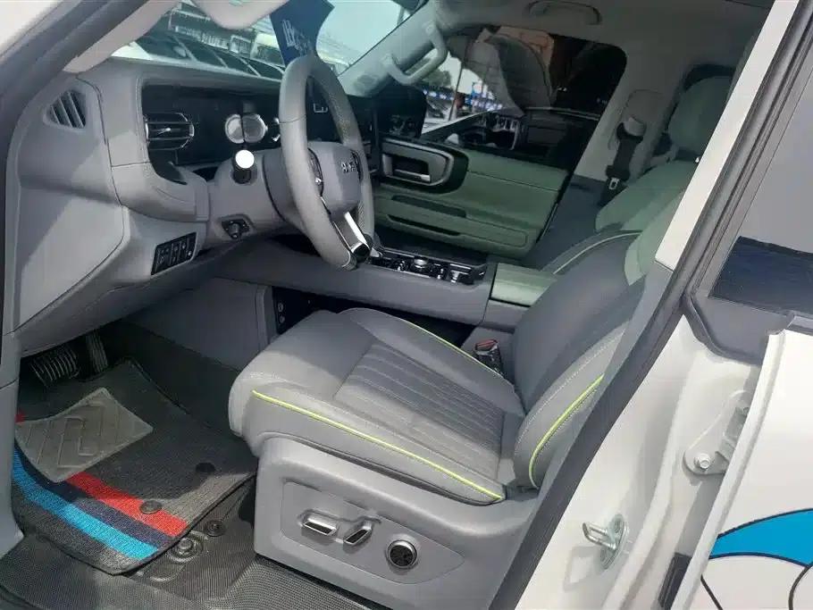 Beijing BJ40 Range Extender 2025 Standard Edition — миниатюра 9