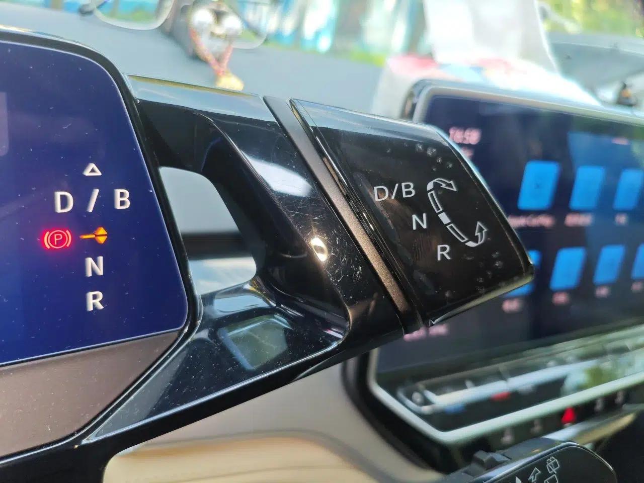 Volkswagen ID.6 CROZZ 2021 Long-Range PRO Edition — миниатюра 14