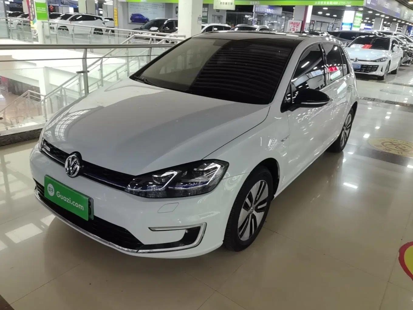 Volkswagen Golf Pure Electric 2020 Chari — миниатюра 1