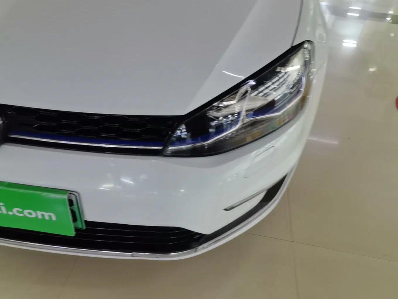 Volkswagen Golf Pure Electric 2020 Chari — миниатюра 8