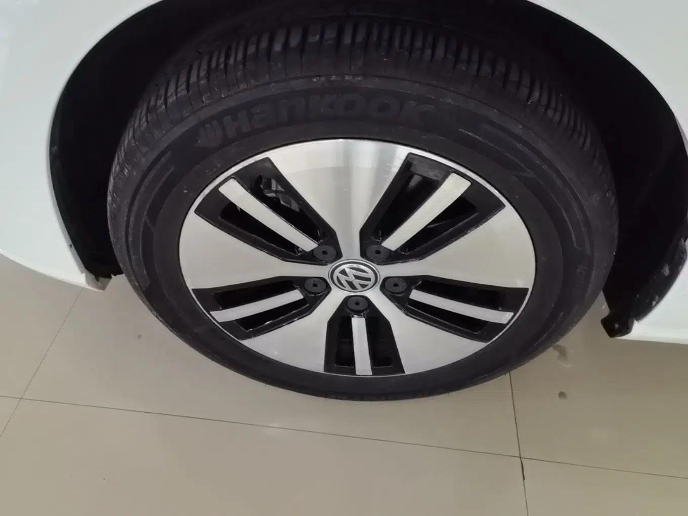 Volkswagen Golf Pure Electric 2020 Chari — миниатюра 10