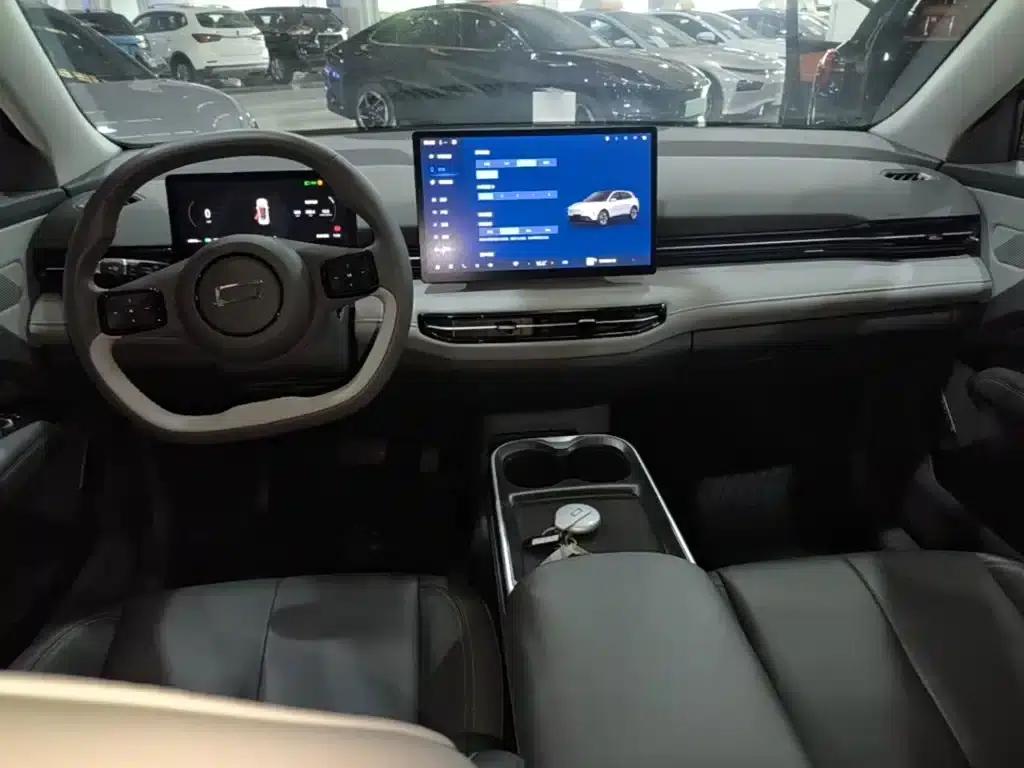 Yueyi 03 2025 Model 565km Enjoy Edition — миниатюра 10
