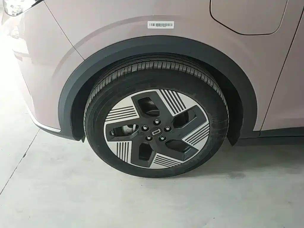 Yueyi 03 2025 565km Premium Edition — миниатюра 23