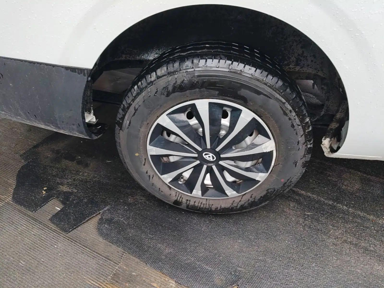 SAIC MAXUS Dana V1 2025 Low-Roof Multi-Function Version 42 kWh — миниатюра 11