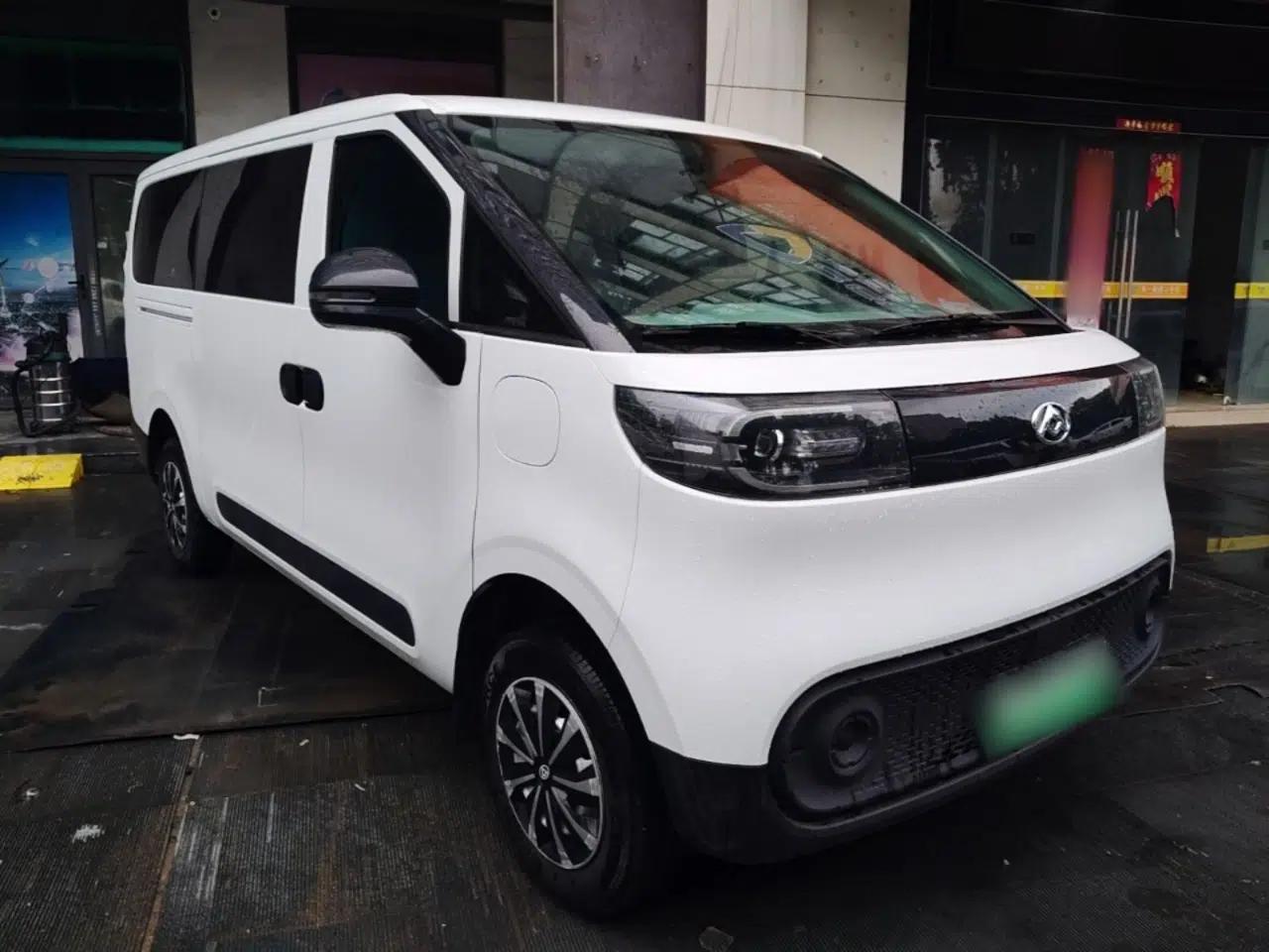 SAIC MAXUS Dana V1 2025 Low-Roof Multi-Function Version 42 kWh — миниатюра 3